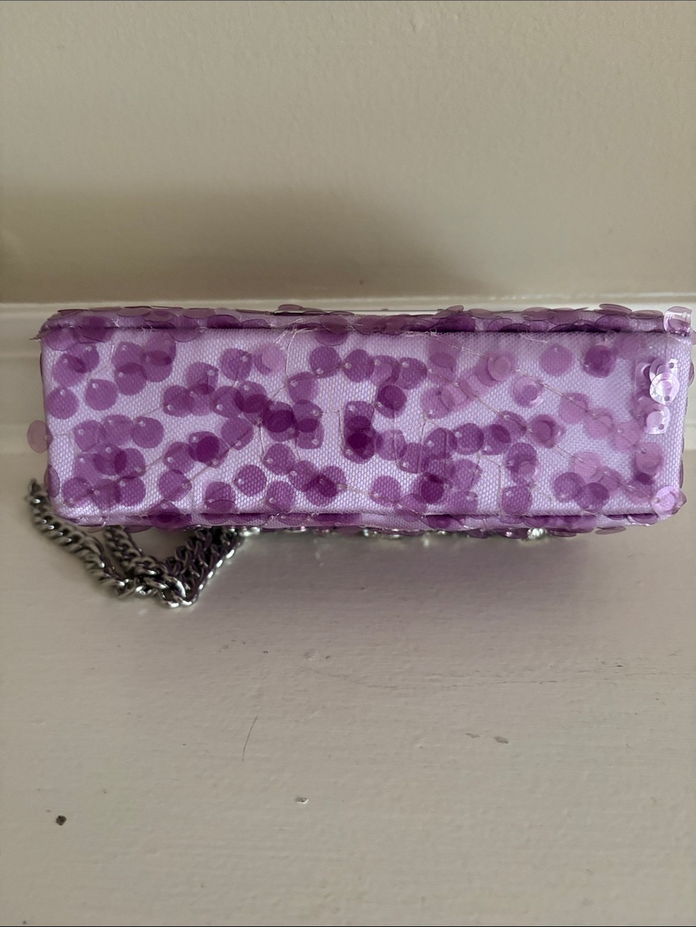 NWT Kurt Geiger Kensington embellished crossbody in light pastel purple sequin - Picture 8 of 8